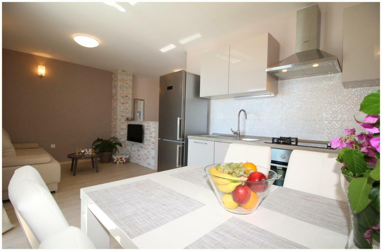 Apartments Silver Beauty Rogoznica  Exterior photo